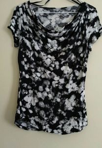 🌞Apt 9 Black & White Pattern Shirt Size Snall